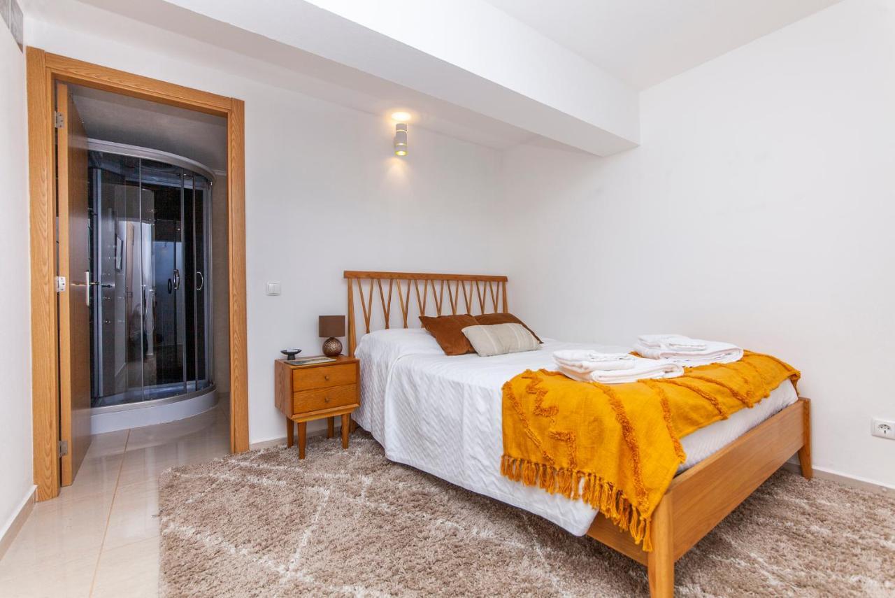 A19 -Tangerine Apartment In Lagos Exterior photo